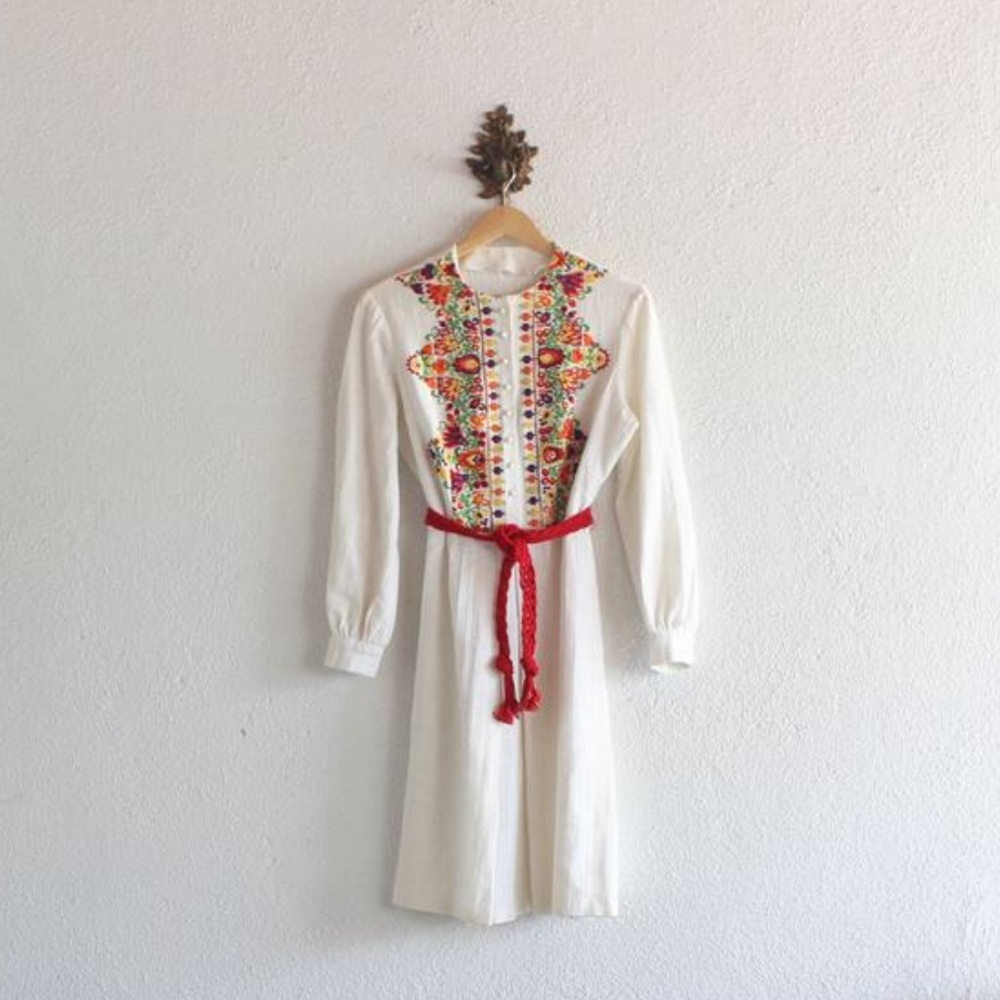 70s Sonora Embroidery Floral Linen Dress